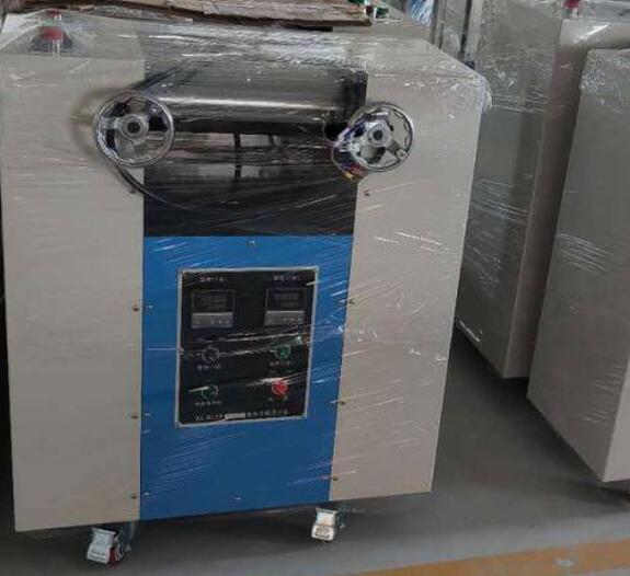 橡膠輪胎開煉機(jī)