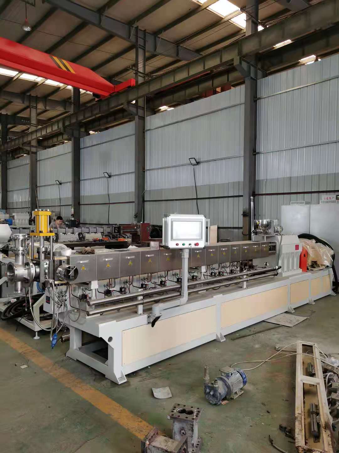 同向平行雙螺桿擠出機(jī)