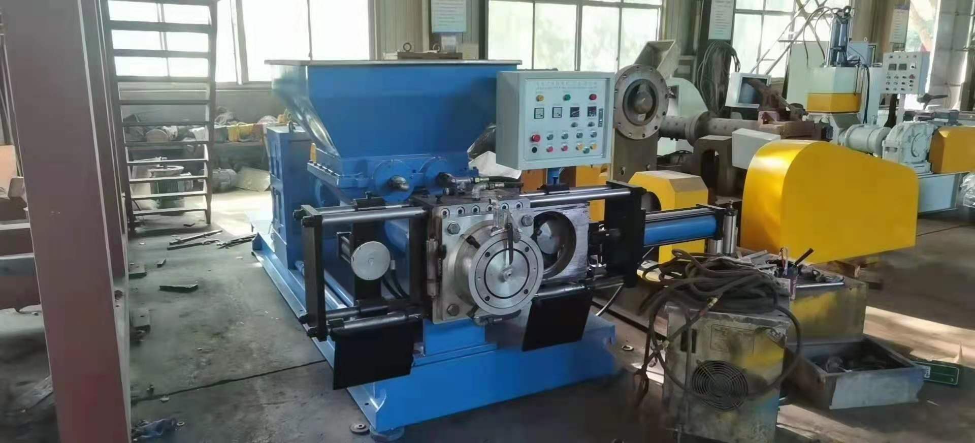 濾膠機(jī)操作使用方法是什么？它有這些注意事頂！