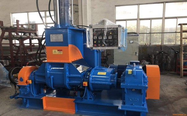 密煉機(jī)包括哪些系統(tǒng)？它有這些注意事項(xiàng)！