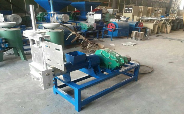 造粒機(jī)造粒應(yīng)用方法是什么？它有什么注意事項(xiàng)？